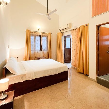 Rainforest - Casa Azure 5 Min Walk To The Beach Calangute Extérieur photo