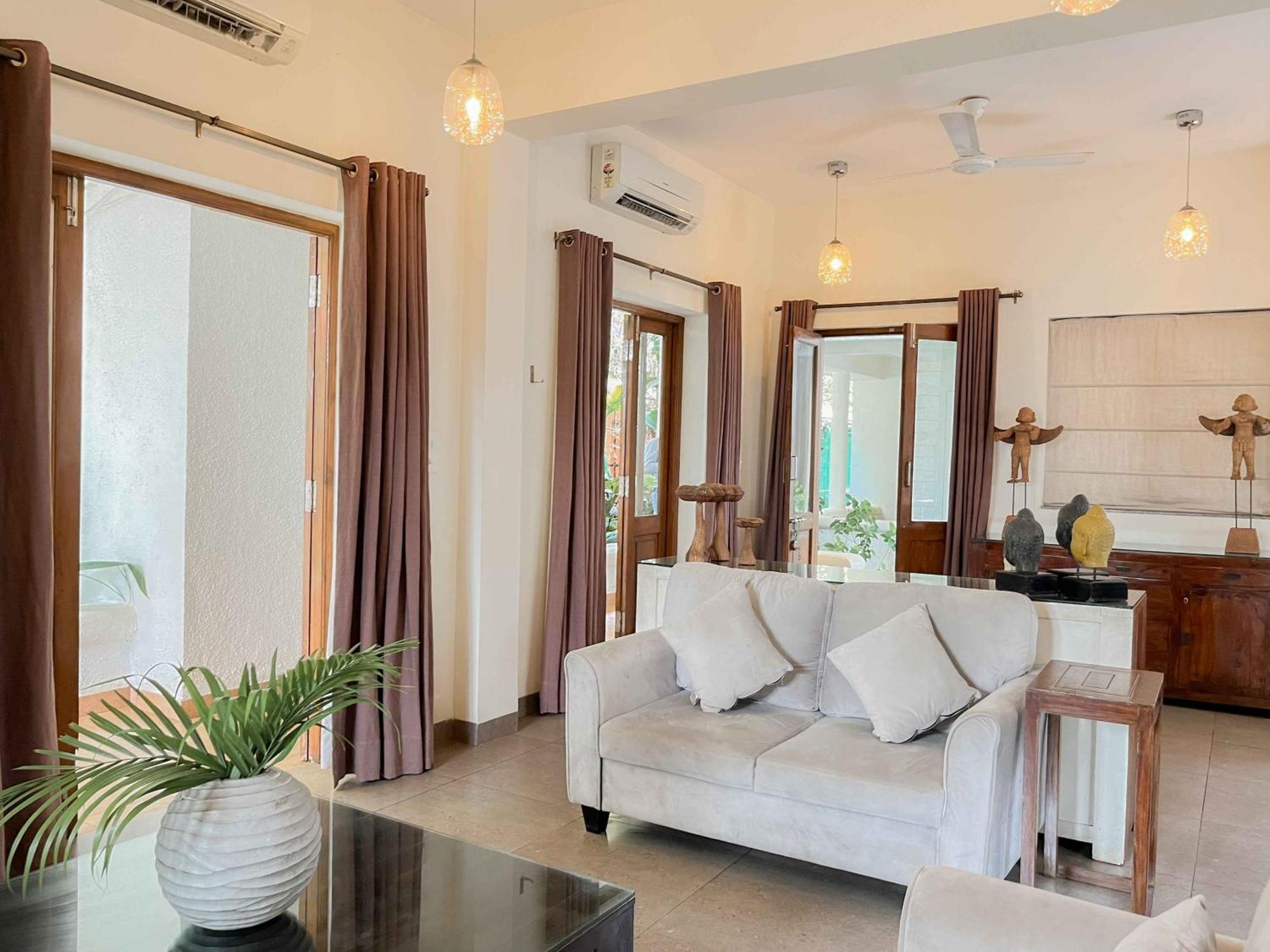 Rainforest - Casa Azure 5 Min Walk To The Beach Calangute Extérieur photo