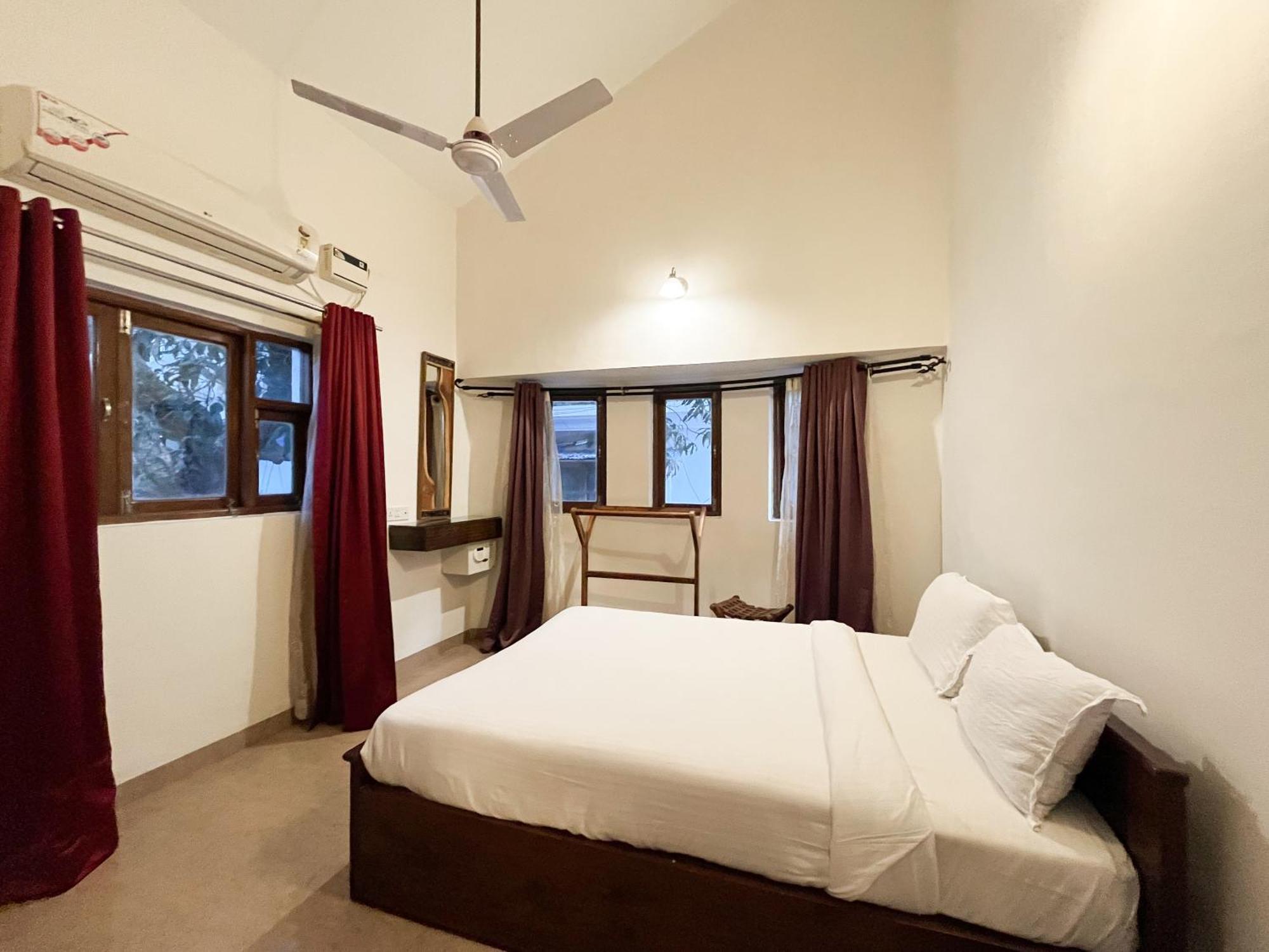 Rainforest - Casa Azure 5 Min Walk To The Beach Calangute Extérieur photo